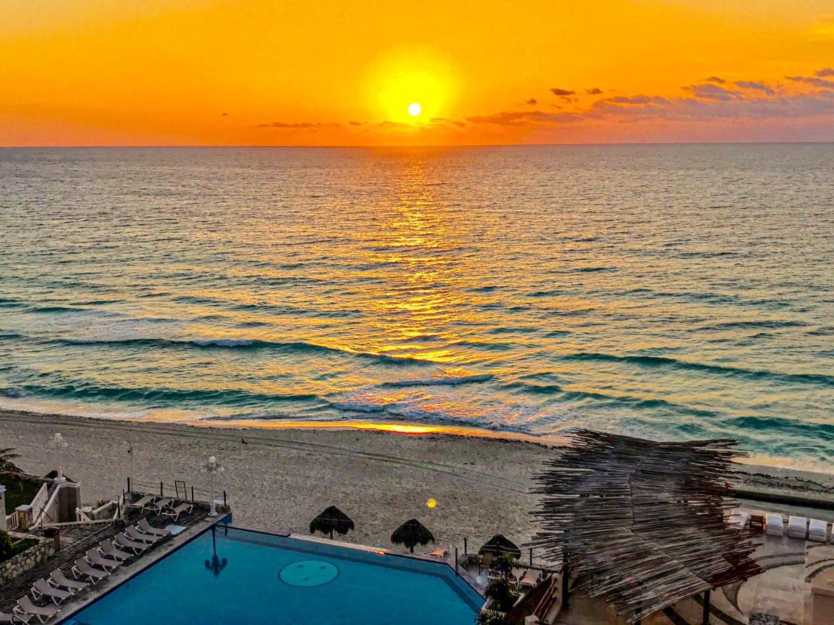 Ova Cancun