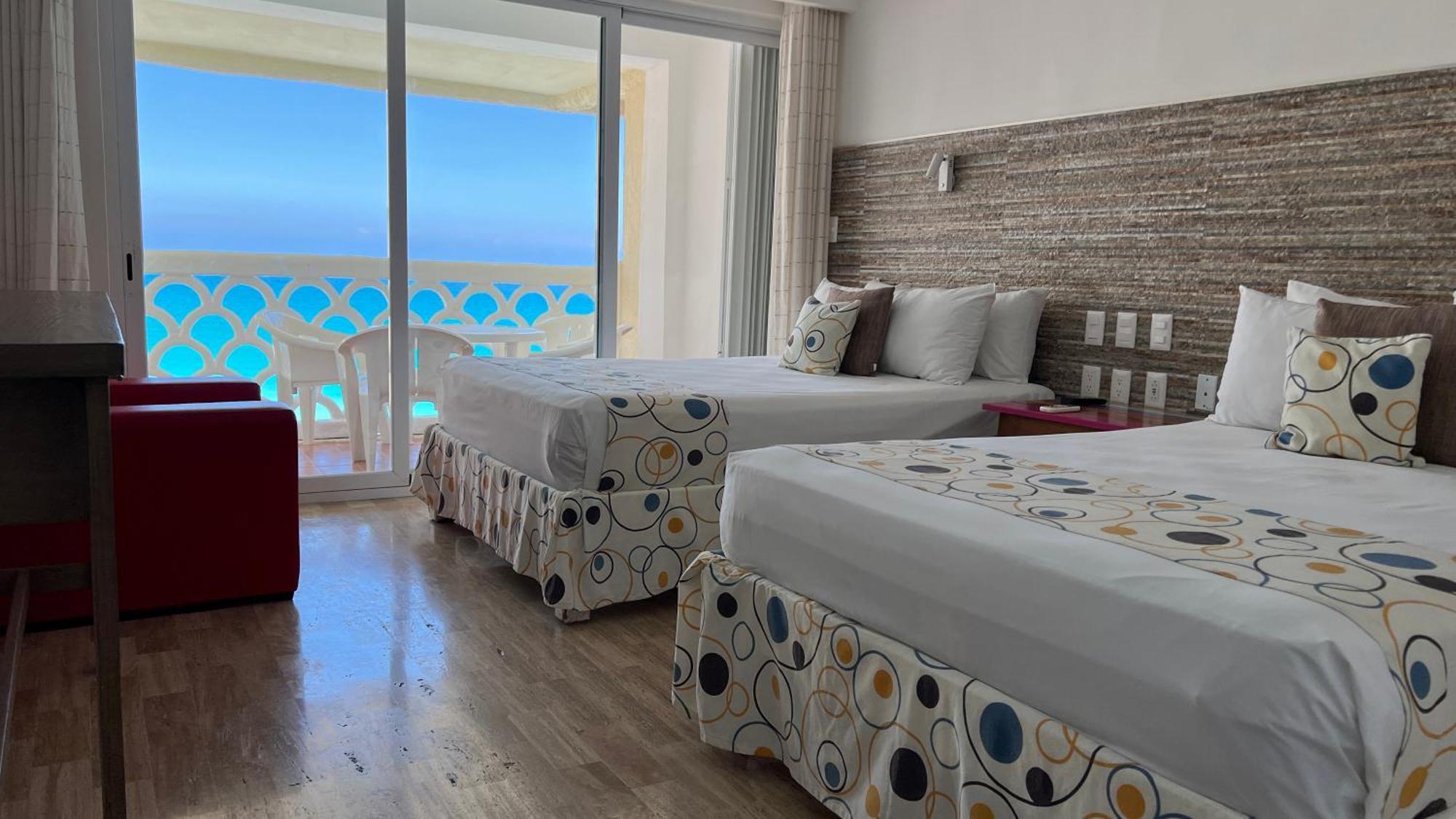 Ova * Cancun